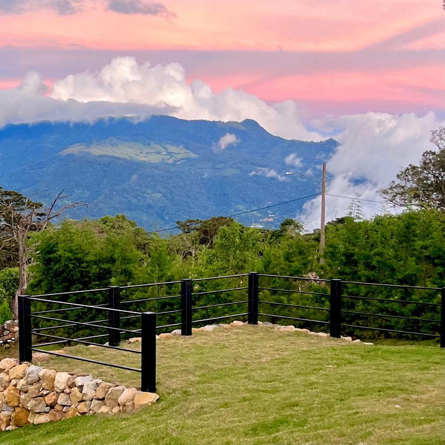 Risco De Hugo Villa Boquete Exterior photo